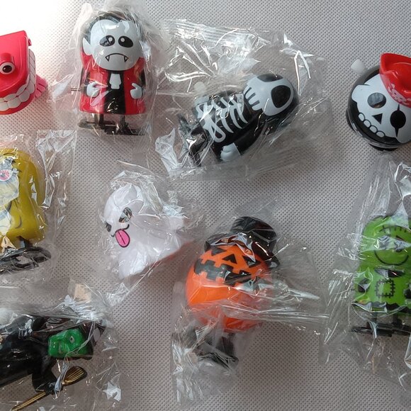 11 New Halloween Windup Toys, Witch, Pumpkin, Skeleton, Vampire & More! - Picture 6 of 9